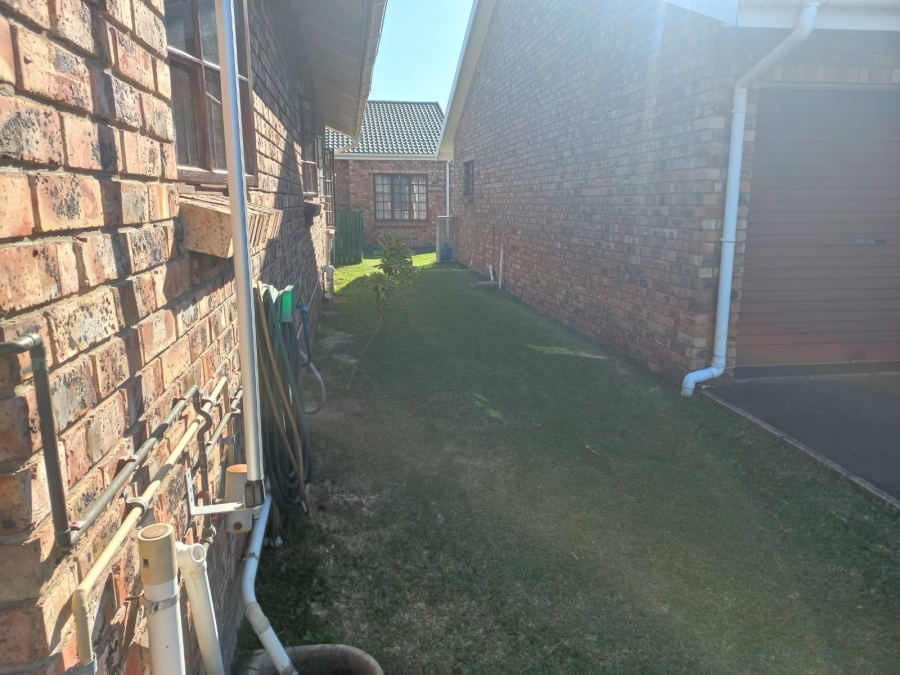 2 Bedroom Property for Sale in Gonubie Eastern Cape